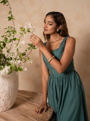 SQUARE NECK SLEEVELESS MAXI DRESS