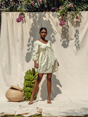 CONTRAST PIPING DETAILED LONG SLEEVED DRESS