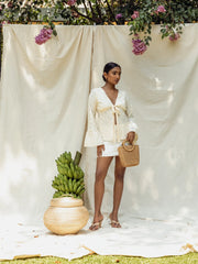 FRONT TIE UP LONG SLEEVED TOP