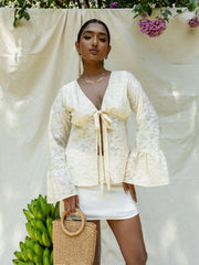 FRONT TIE UP LONG SLEEVED TOP