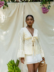 FRONT TIE UP LONG SLEEVED TOP