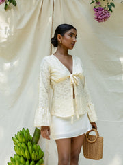 FRONT TIE UP LONG SLEEVED TOP