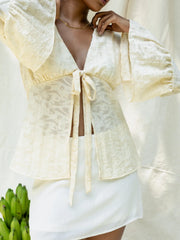 FRONT TIE UP LONG SLEEVED TOP